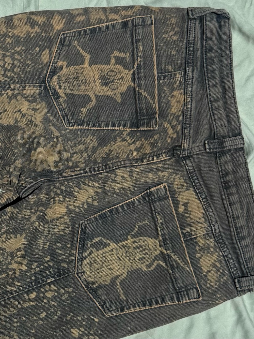 Hand painted mid rise bootcut jeans inspired by the eastern eyed click beetle!!! - Picture 4 of 12